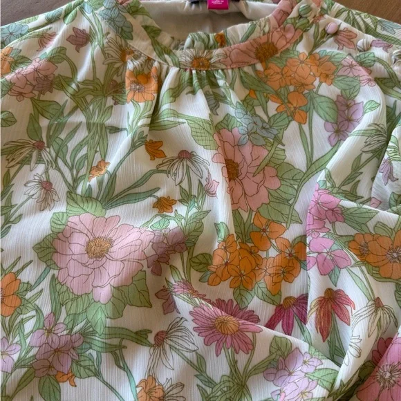 Vince Camuto Verona Garden PUFF sleeve blouse - Picture 10 of 10